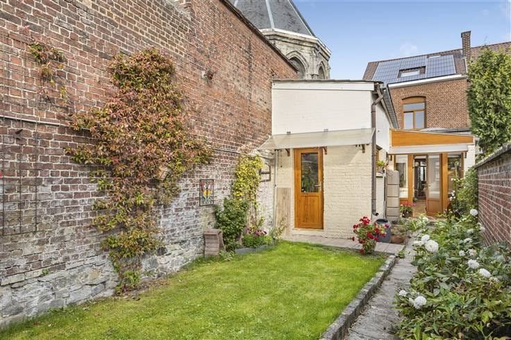 L'arrière de la maison depuis le jardin
